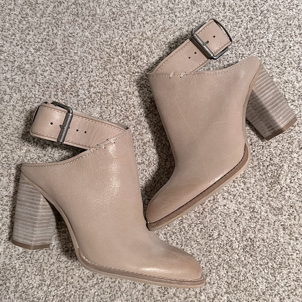 Dolce Vita Booties